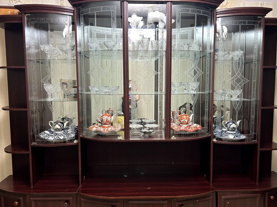 Стенка-горка продам/stenka-gorka sotiladi