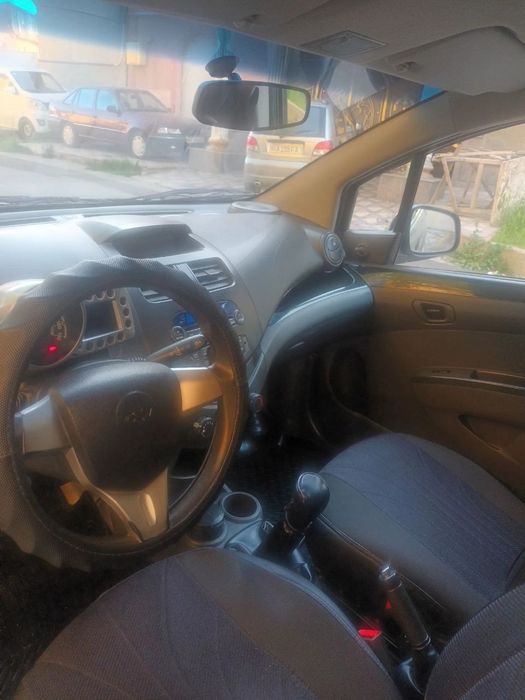 Спарк срочно сотилади