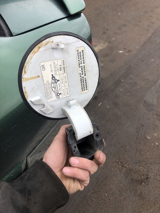 Лючок бензобака опель вектра б