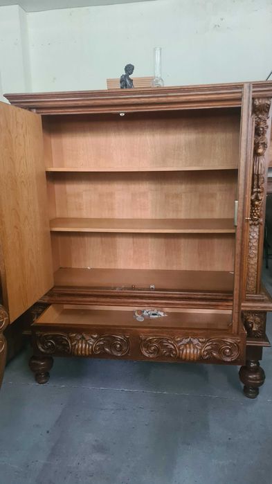 шкаф дърворезба гардероб внос от Европа