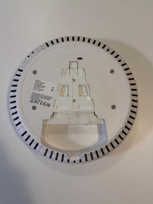 Acces Point tavan — WiFi  6 AX1800 — MikroTik cAP ax (cA VPGi-5HaxD2HaxD) — Lot 7 buc - 360 RON/buc