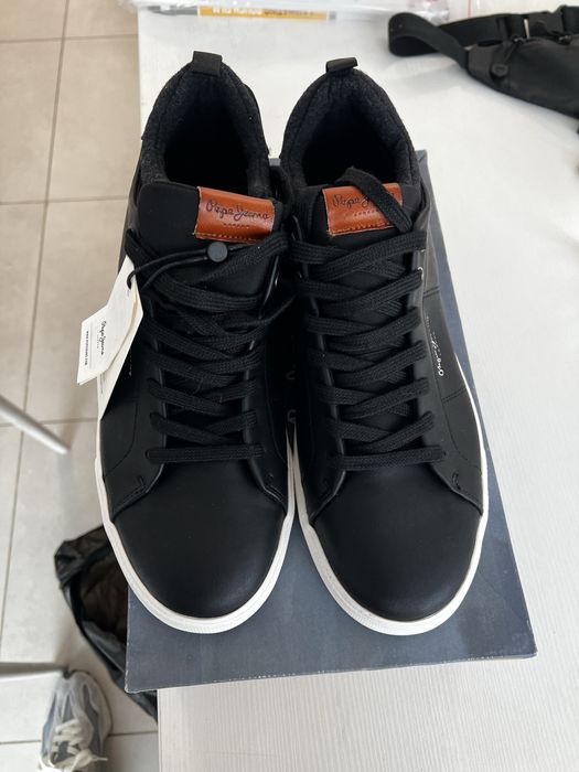 Чисто нови обувки Pepe Jeans