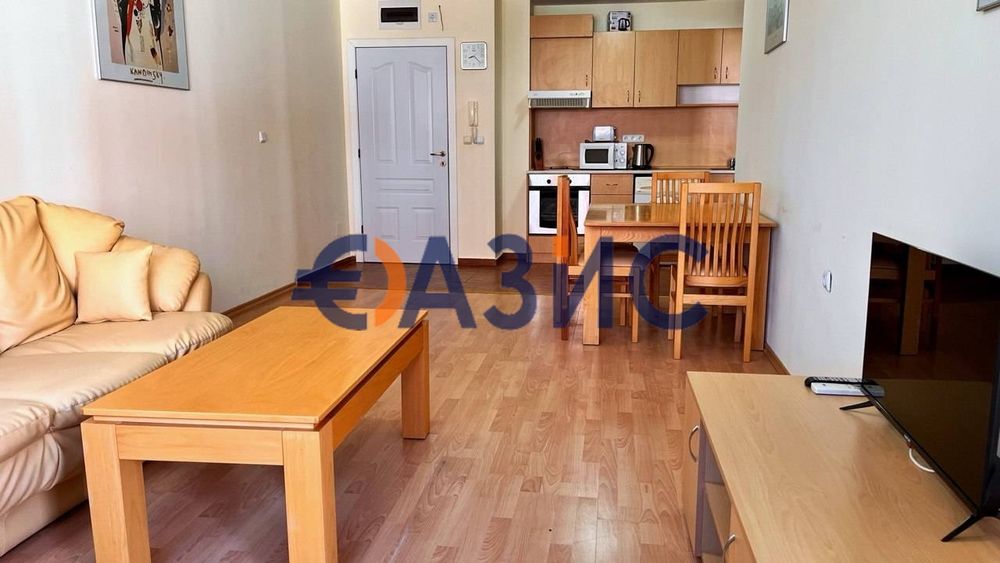 Продава се Двустаен апартамент в Свети Влас - 73 кв.м за 692 €/кв.м - Снимка #1