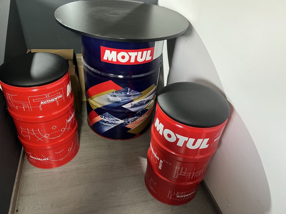 Set masa si scaune tip butoi ulei/ tabla