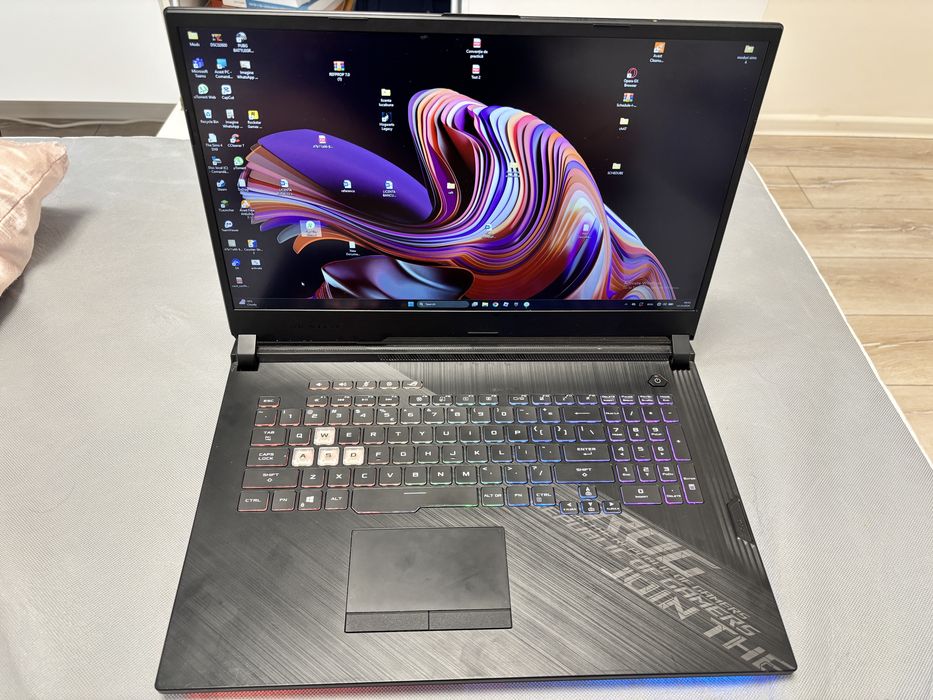 Asus Rog Strix G17 G712LU