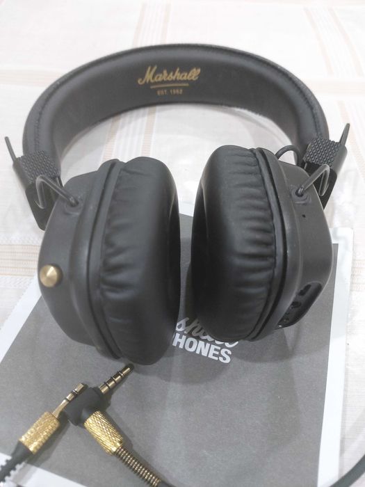 Наушники "Marshall"