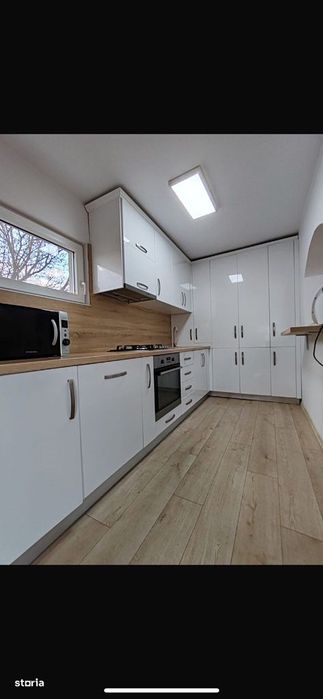 Apartament la casa + 200 mp teren, zona centrala