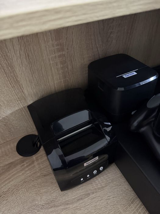 Моноблок сенсорный, денежный ящик и принтер чеков