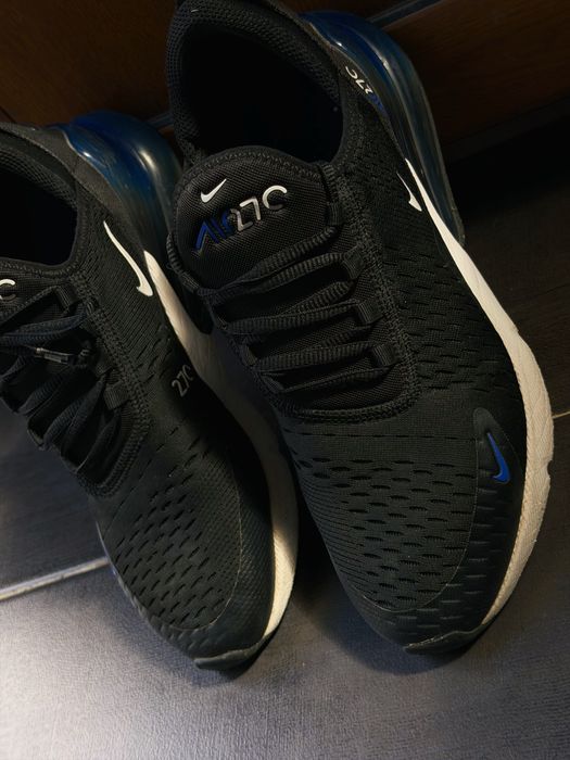 Nike обувки 270.