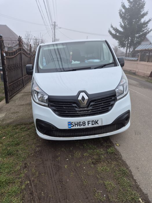 Renault trafic business