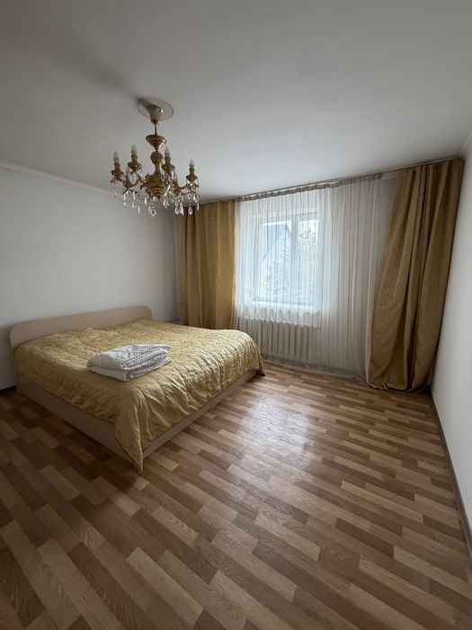 Продам спальний гарнитур