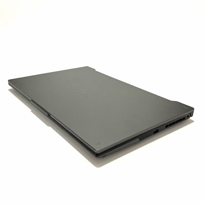 ASUS TUF A17/240Hz 2.5k 17.3”/Ryzen 7 7735HS/RTX 4060/32GB 4800MHz/1TB