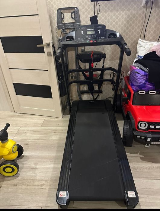 Продам беговую дорожку