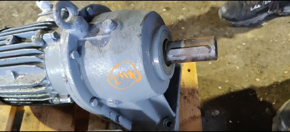 Motor electric trifazat cu reductor, 1.5kW, 40rpm, 380V