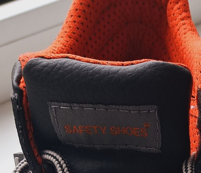 Продам обувь рабочая