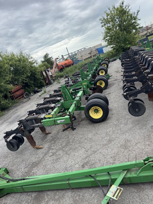 Продам глубокорыхлитель риппер 2100