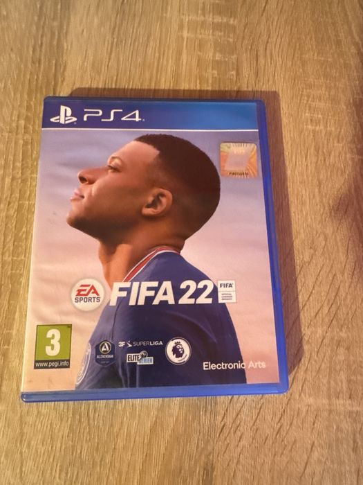 Vand FiFa 22 pentru ps 4