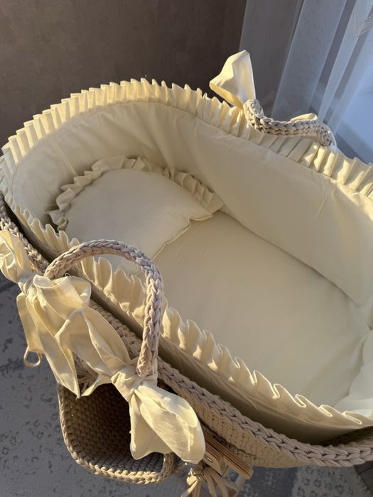 Люлька для новорожденных с подставкой