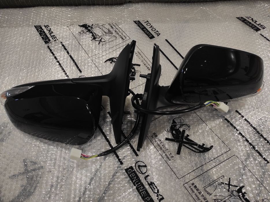 Боковые зеркала Toyota
