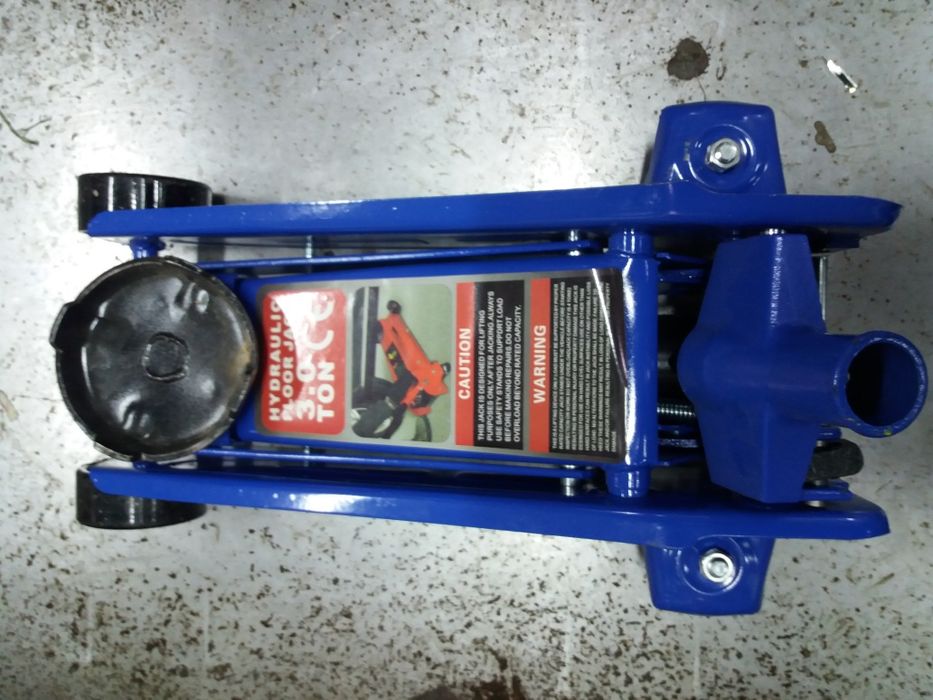 Акция !!! Домкрат подкатной - 3 тонн