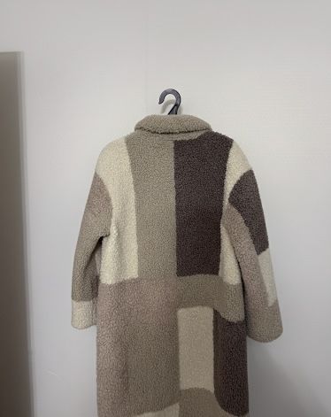 Продаю шубу теплую