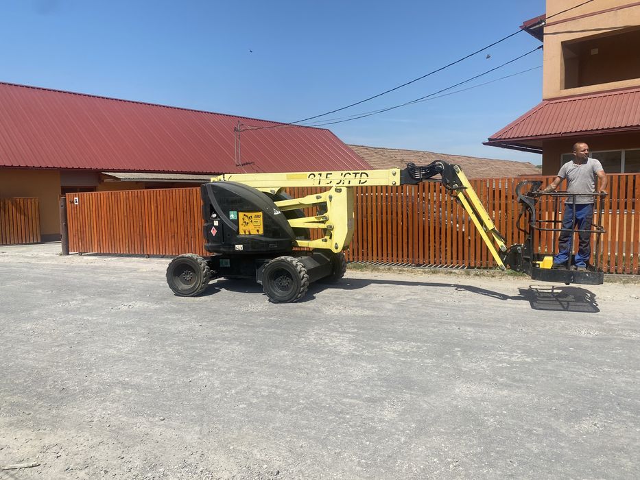 De vanzare sau da inchiriat nacela cu brat articulat