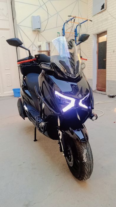 SKUTER avenus moto