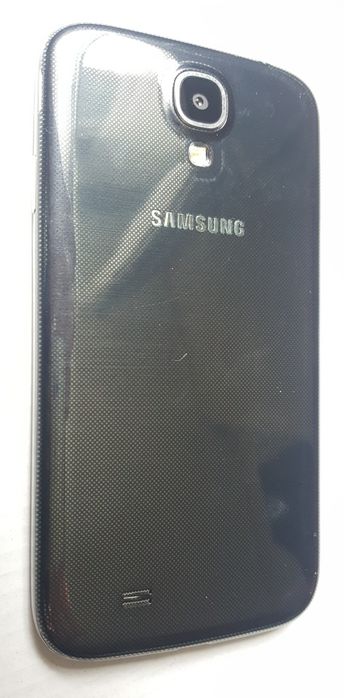 Samsung Galaxy S4 Нов! + два чисто нови силиконови калъфа!