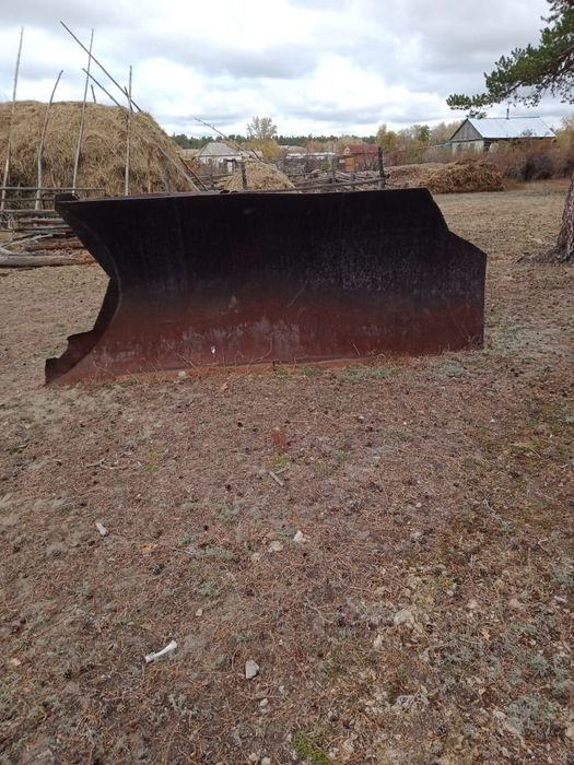 Плуг для прокладки дороги в снегу продам