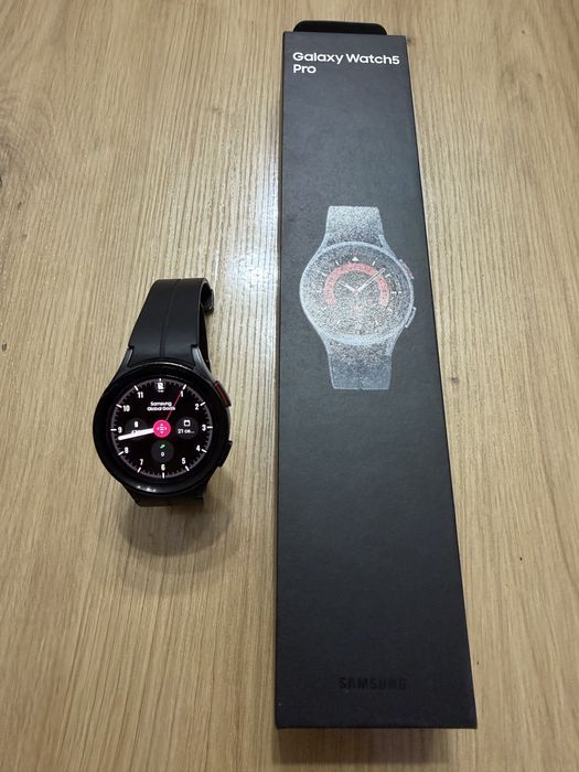 Продам часы Galaxy Watch5 Pro