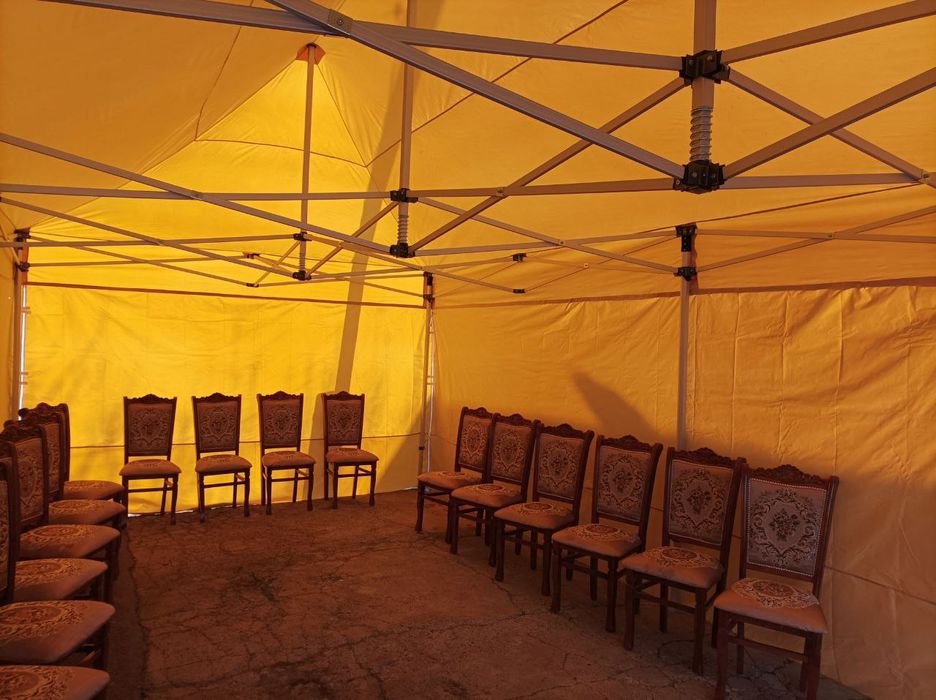 24/7 Prakat. Zontik (shatyor) To'y va boshqa marosimlar uchun stol stu