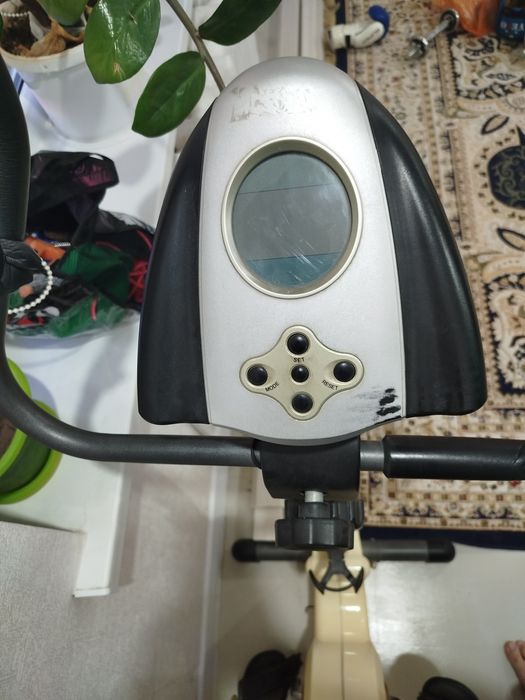 Тренажорный велосипед