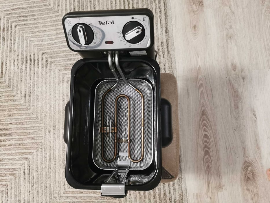 Friteuză de inox Tefal, arată 10 din 10