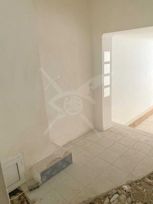 Гаражно помещение в Мараша! 38кв! 56373