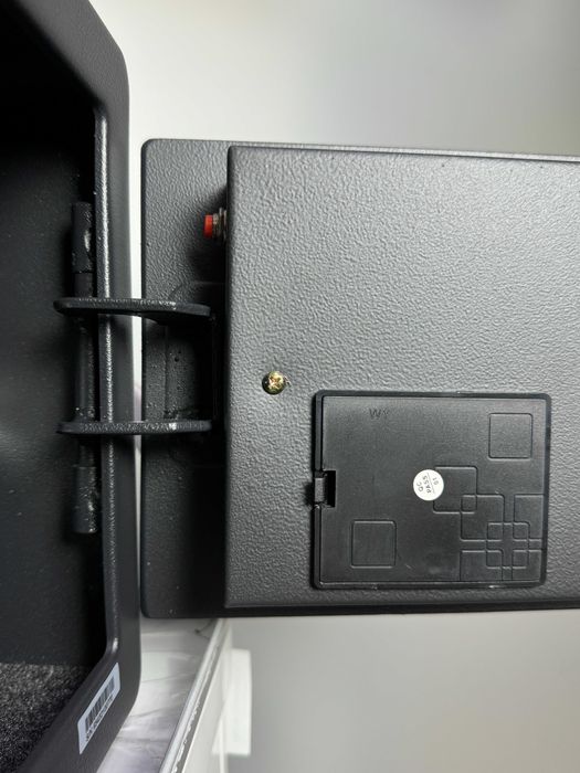 Сейф для дома и офиса