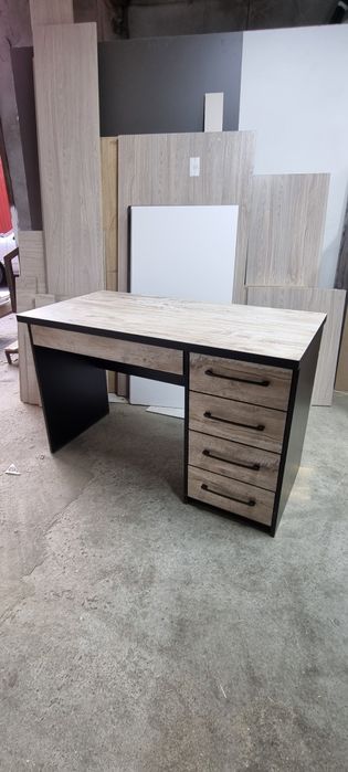 Столы письменные, компьютерные, рабочие.