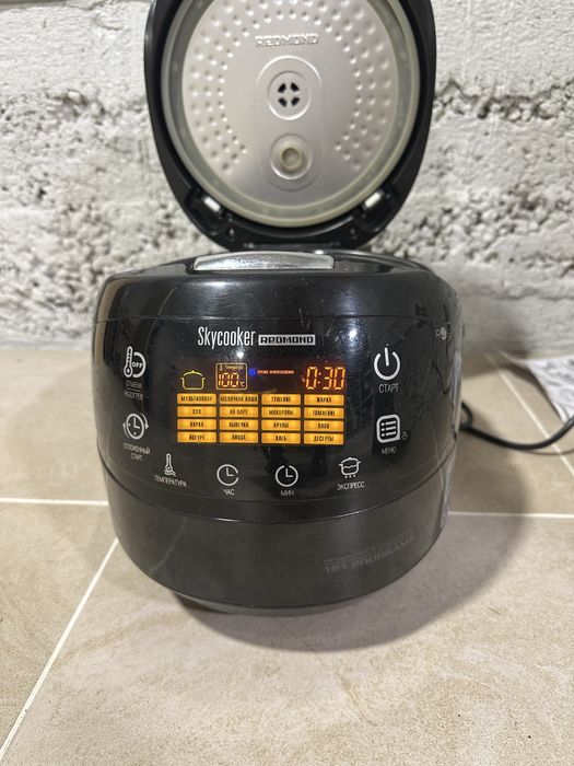 Аэрогриль AVERTO и мультиварка Redmond