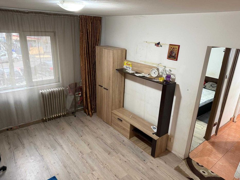 Apartament Bucuresti, 2 CAMERE, 38 Mp utili, etaj 1, str Humulesti 12