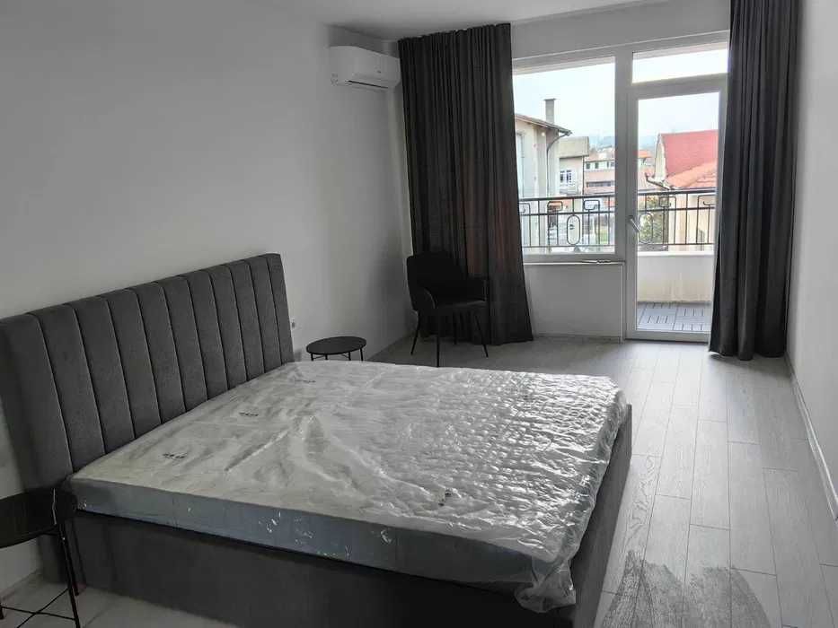 Дава се под наем Двустаен апартамент в София, Кръстова вада - 62 кв.м за 497.25 € - Снимка #2