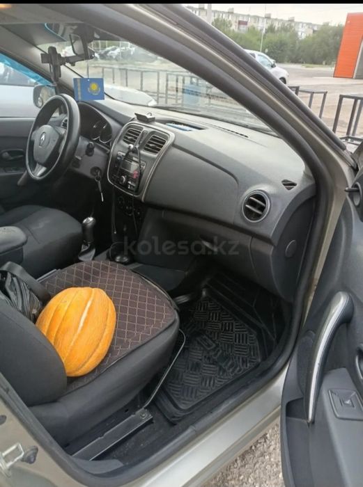 Рено логан 2. Renault Logan 2 2014 газ бензин.