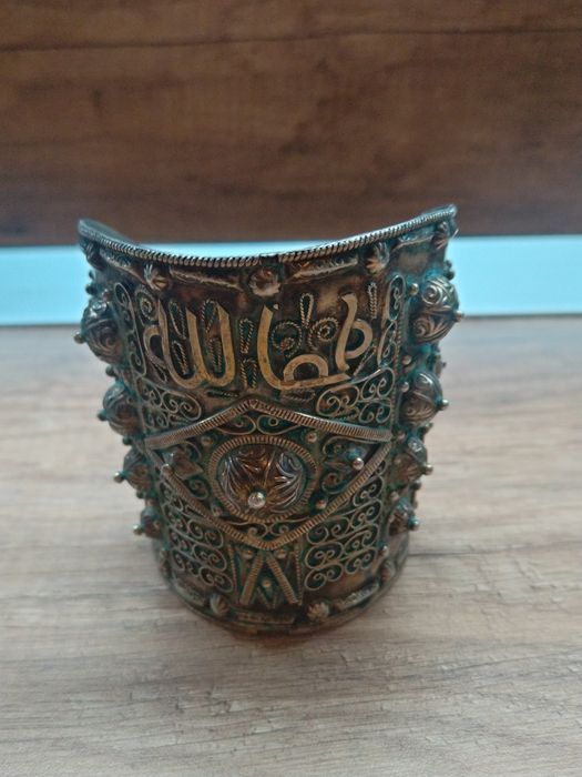 Продавам антикварна Египетска сребърна гривна единствена уникална