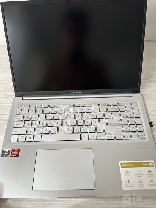 ноутбук Asus Vivobook M1605YA