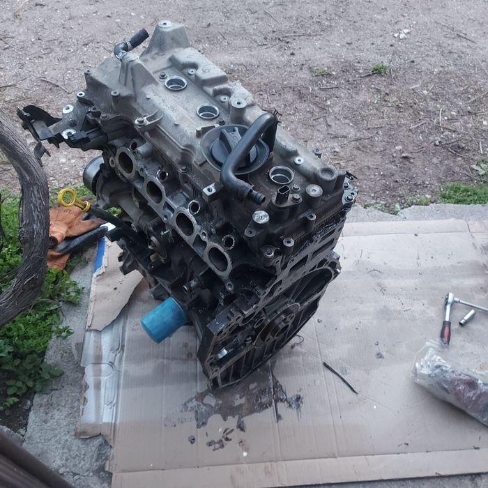 Продавам части за двигятелел дачия,нисан