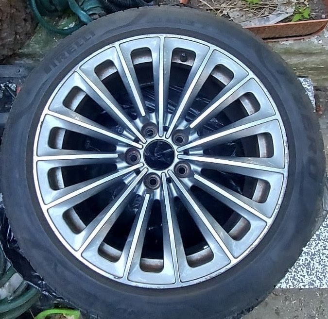 Vand roti originale BMW,Pirelli R19 245 45 si de spate R19 275 45