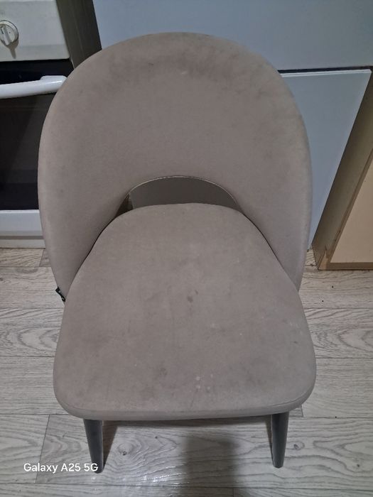 Продам 4 стула б/у.