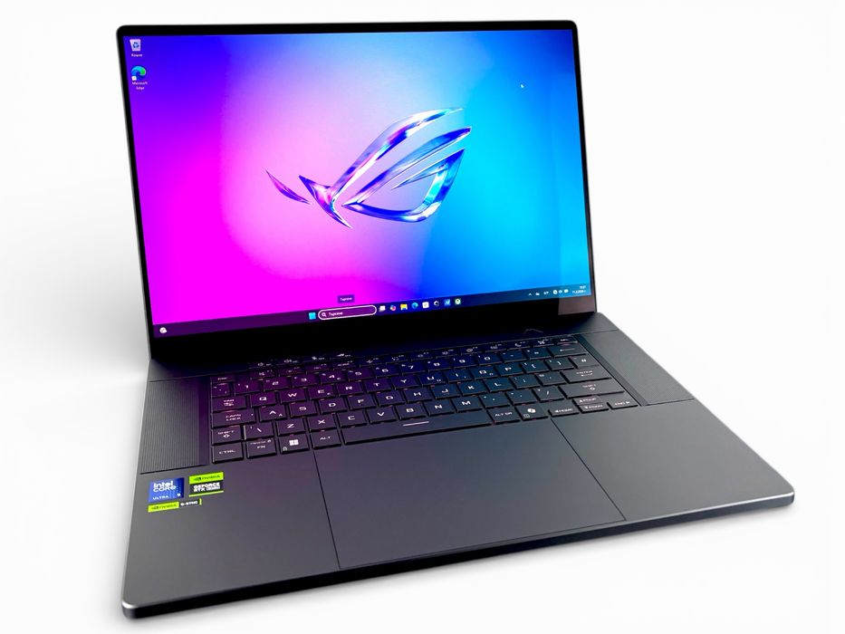 Лаптоп ASUS ROG Zephyrus G16 16 2.5K Ultra 9 285H 32RAM 2TB RTX 5080
