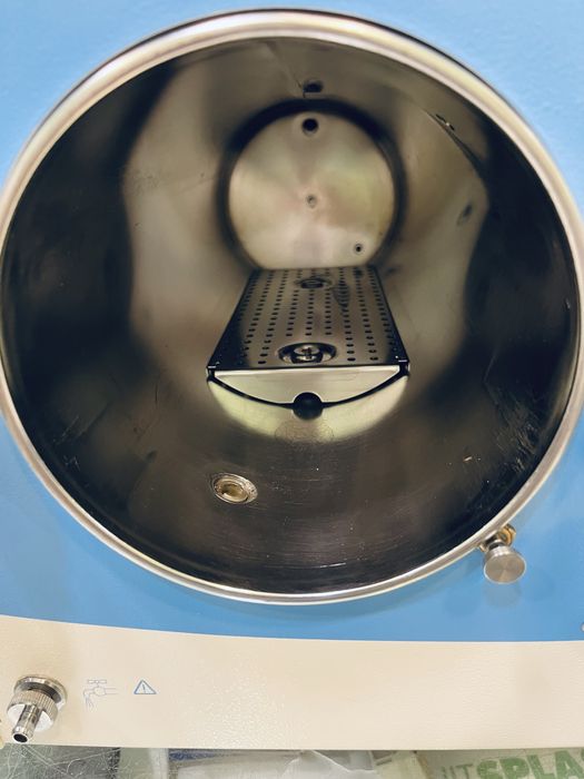 Autoclav sterilizator cosmetica salon beauty Melag Melatronic 15+