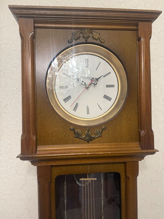 часы напольные новые