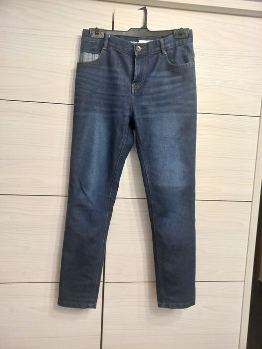 Vând blugi baieti 12 ani,143-155 cm