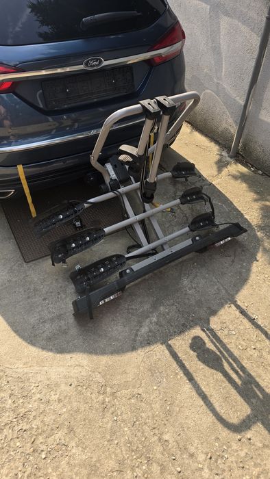 Închiriez suport biciclete prindere carlig